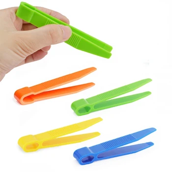 10Pcs Kinderen Fijn Motion Training Accessoires Pincet Plat onder Leiding Pincet Kleur Clip Plastic Pincet kinderspeelgoed