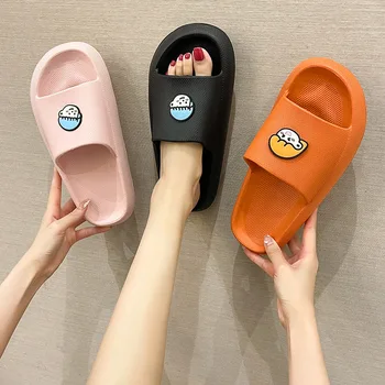 162 Fabriek groothandel een generatie flatscreen-vrouwelijke slippers dragen netto rode fashion cute alle tij hotel badkamer non-slip