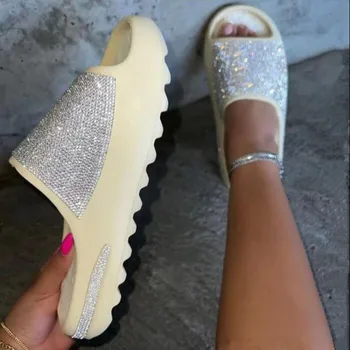 2023 vrouwen ' s nieuwe luxe damesschoenen met diamant gezicht, dunne flash dikke bodem slippers en sandalen outdoor beach slippers