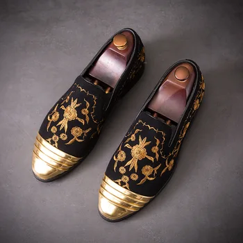 Nieuwe Mode Gouden Top en Metalen Teen Mannen Fluwelen Jurk schoenen van het italiaanse heren kleding schoenen Handgemaakt Loafers Partij Flats Zapatos