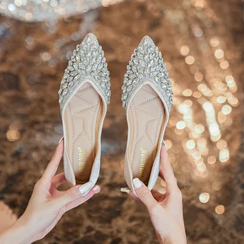 puntige kristallen klinknagels vrouwen flats 41-43 plus size muildieren luxe strass ballerina schoenen voor een vrouw met zachte mocassins 2023