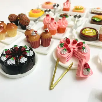 Schaal 1: 6 Mini Alsof Voedsel Speelgoed Miniatuur Poppenhuis Brood Cupcake Toast Bakker voor Blyth Barbies BJD Doll House Keuken