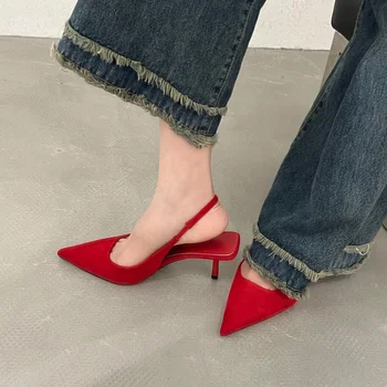 Vrouwen Sexy Rode High Heels 2023 Nieuwe dames Zomer sandaaltjes Comfortabele Spitse Teen Vrouwen Sandalen Fashion Stiletto Schoenen